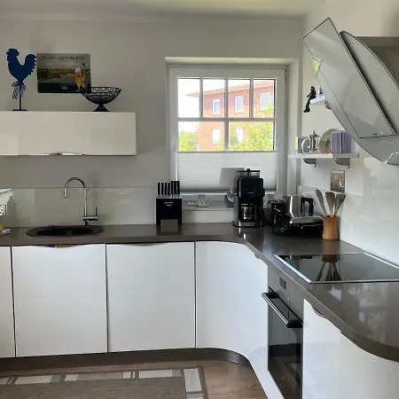 Skipper - Mit Stil An Den Duenen * ヴァンガーオーゲ